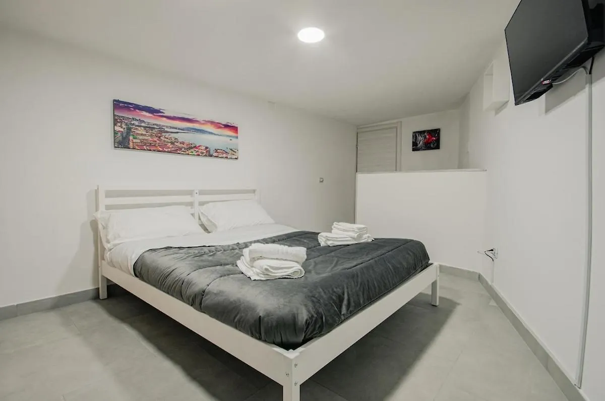 Low Experience In Toto Str 1 Naples Holiday home